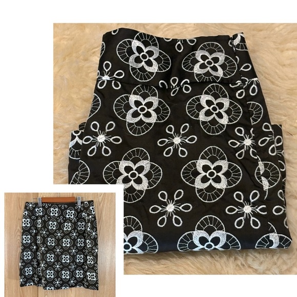 LOFT Brown and White Embroidered Floral Lined Mini Skirt - Picture 5 of 5